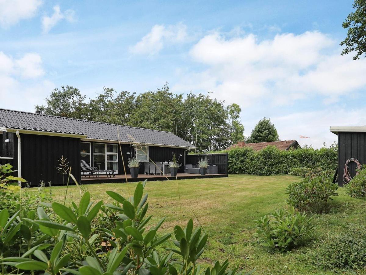 6 Person Holiday Home In Hemmet Exterior photo